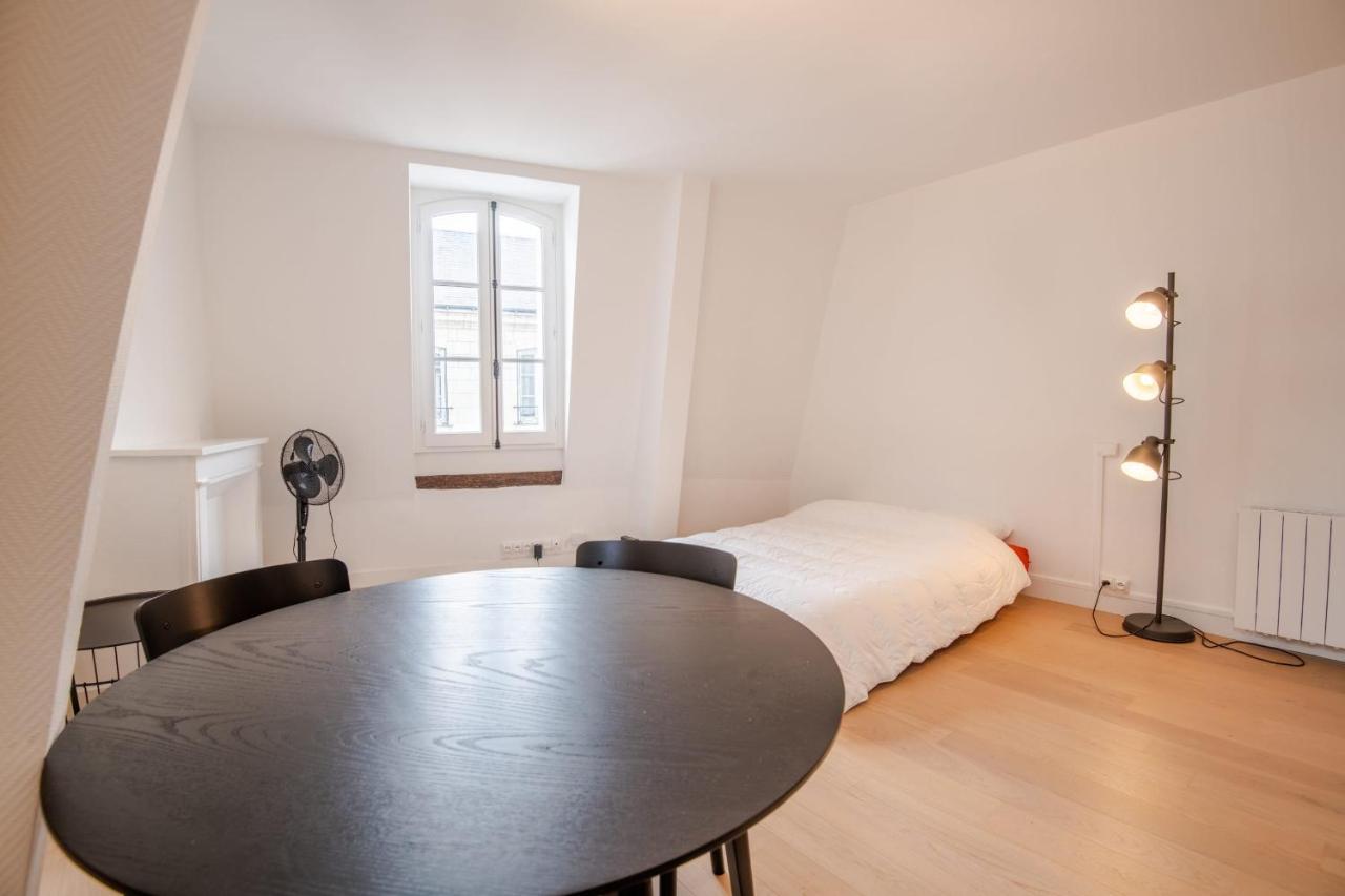 Recent Studio A Deux Pas Du Vieux Tours Apartment Luaran gambar