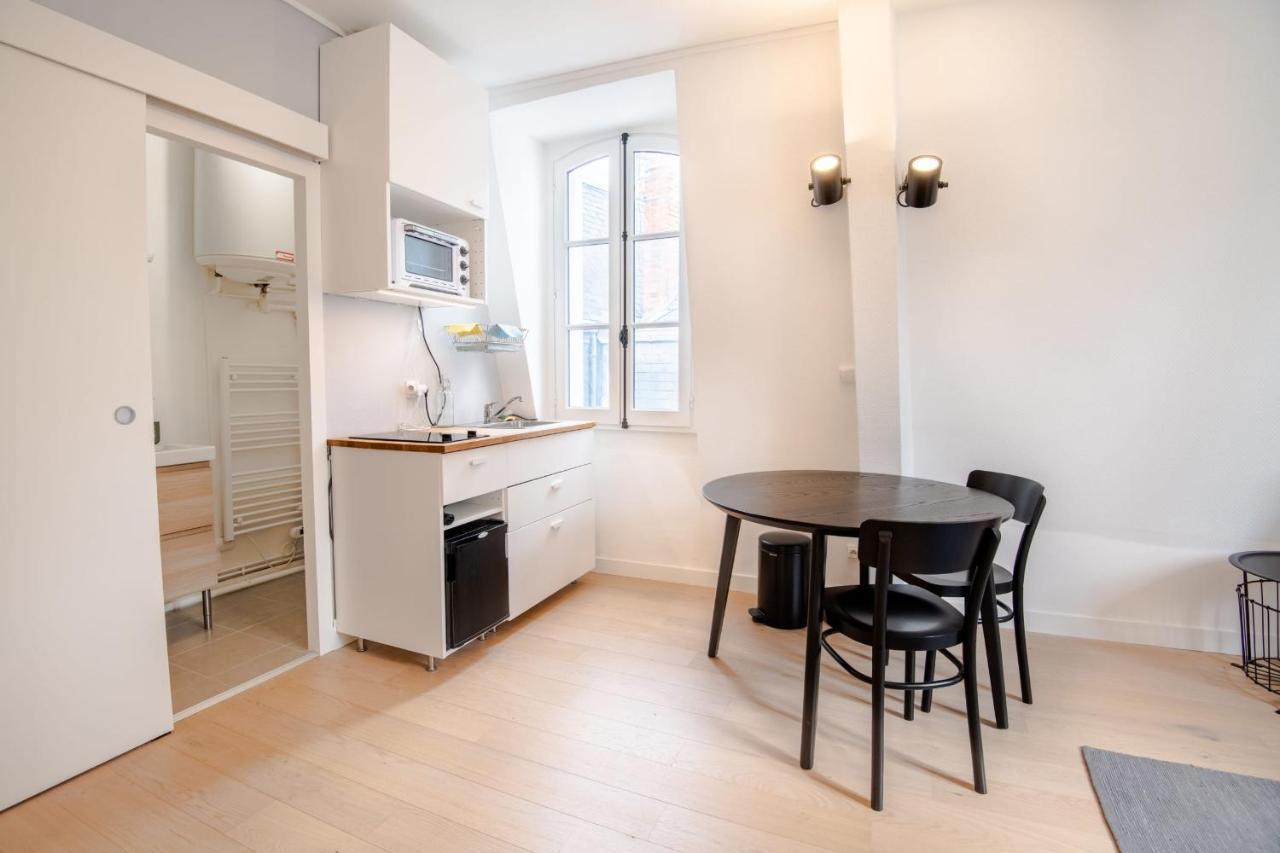 Recent Studio A Deux Pas Du Vieux Tours Apartment Luaran gambar